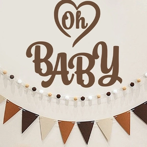 Décoration murale Oh Baby pour baby shower avec guirlande en feutre et pompons