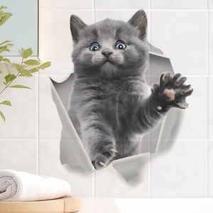 Sticker mural chat 3D effet brèche dans le mur avec chaton gris pour salle de bain