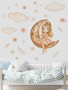 Détail du sticker mural aquarelle fille sur la lune avec nuages et étoiles pour chambre d'enfant