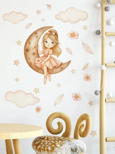 Détail du sticker mural fille sur lune avec nuages et étoiles pour chambre d'enfant