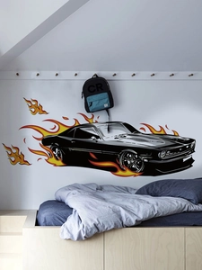 Stickers muraux détaillés avec voiture de sport noire et flammes pour chambre d'enfant