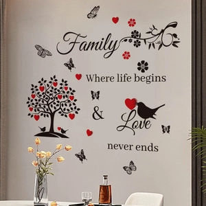 Sticker mural citation famille avec arbre à cœurs noir et papillons rouges décor