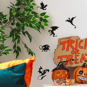 Fliegende Drachen Wandaufkleber in schwarzen Silhouetten für Halloween Wanddekoration