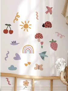 Detail von Kinder-Wandtattoos mit Regenbogen und Sonne für die Schlafzimmerdeko