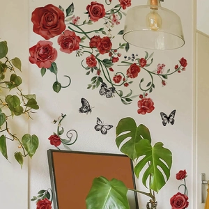 Adesivi murali con rose rosse foglie verdi e farfalle per decorazioni domestiche