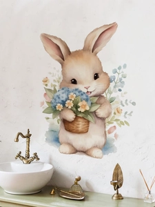 Detailansicht eines Aquarell-Hasen-Wandtattoos mit Blumenkorb an einer weißen Wand