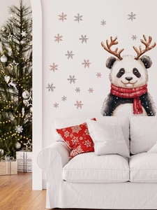 Detail von Weihnachts-Panda-Wandaufkleber mit Rentiergeweih und Schneeflocken auf Wohnzimmerwand