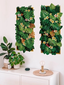 Adesivi murali tropicali con foglie di monstera e fiori di frangipane rosa su bianco