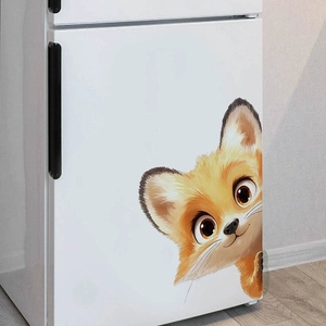 Autocollant mural petit renard mignon regardant d'un coin sur un fond blanc épuré