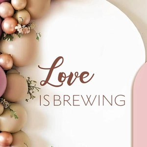Décoration murale Love Is Brewing avec ballons Morandi et autocollants de fleurs