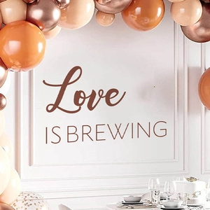 Sticker mural PVC Love IS BREWING marron avec ballons pour décoration de fête et maison