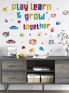Détails des stickers muraux colorés Play Learn & Grow Together avec phrases motivantes