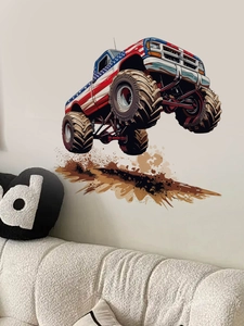 Dettaglio di adesivo da parete Monster Truck con bandiera USA sopra un divano