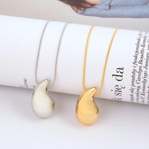 Collares con colgante de gota en acero inoxidable dorado y plateado con cadena de serpiente