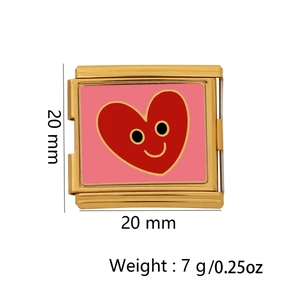 Detail eines 20mm Modular-Charm-Elements mit rosa Hintergrund und rotem Herz-Smiley