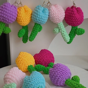 Handgefertigte Gestrickte Wollgarn Tulpe Blume Fertiger Strauß Gehäkelte Topfpflanze Ornament Mit Schlüsselanhänger Für Home Decor Geschenk