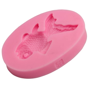 Pink silicone goldfish mold for fondant and jelly with food-grade safety symbol