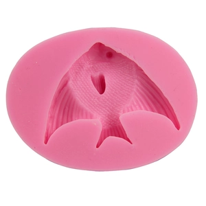 Arrow fish silicone fondant cake mold with detailed scale texture for DIY baking and crafts