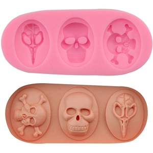Pirate Skull Silicone Fondant Cake Mold Bird Human Skull Crossbones Chocolate DIY Baking Tool Halloween Candy Molding Accessory
