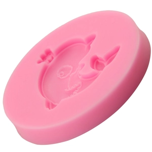 Stampo in silicone rosa per fondente e torte con un simpatico pulcino in rilievo