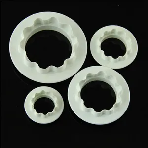 4-piece set of white double-sided scalloped edge cake fondant cutters for DIY baking