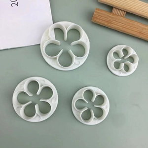 Set di 4 stampi a fiore di prugna per decorazione torte in pasta di zucchero e biscotti