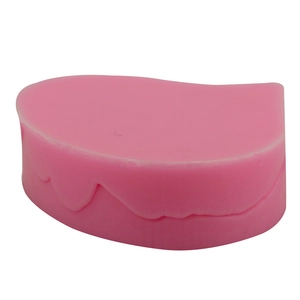 Moule en silicone rose avec nervures de feuilles pour décoration de gâteaux et pâtisserie