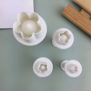 4pcs set of plum blossom spring-loaded cookie cutters for DIY fondant and baking