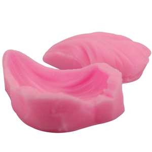 Pink silicone feather leaf cake mold set for DIY fondant and chocolate baking crafts