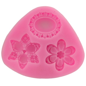 Stampo in silicone rosa per decorazioni di torte con dettagli floreali per cioccolato e fondant