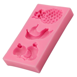Moule en silicone rose de qualité alimentaire avec formes ananas banane et fraise