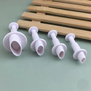 4-piece set of white oval plunger cutters for fondant cake decorating and DIY baking