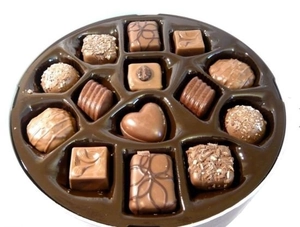 16-cavity oval silicone mold for making chocolate, pudding, and handmade soaps