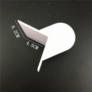 Lisseur à fondant en forme de L blanc pour gâteaux avec bords arrondis de 8,2 cm