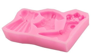 Moule en silicone rose avec formes de robe, parapluie et couronne pour pâtisserie et DIY