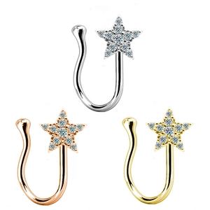 Vue détaillée de clips de nez en forme d'étoile en U argentés, dorés et en or rose poli