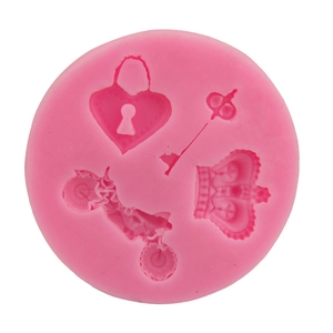 Stampo in silicone rosa con serratura a cuore, chiave, corona e moto per torte fai-da-te