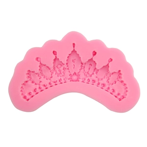 Pink silicone crown mold for fondant and cake decoration, food-grade DIY baking tool