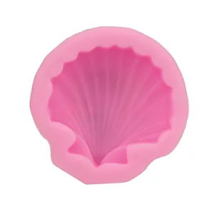 Vue détaillée du moule en silicone rose en forme de coquillage aux textures 3D