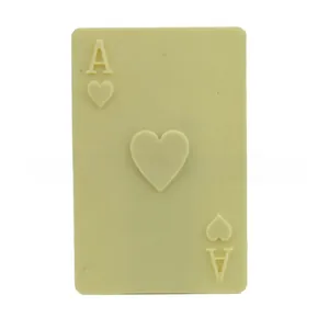 Dettaglio dello stampo in silicone Asso di Cuori per decorazione torte e pasticceria