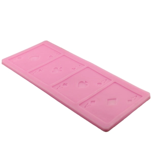 Stampo in silicone rosa con quattro disegni di assi di poker per decorare torte fai da te