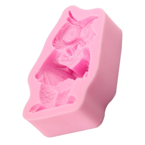 Moule en silicone rose en forme de hibou avec plumes détaillées pour décoration de gâteau
