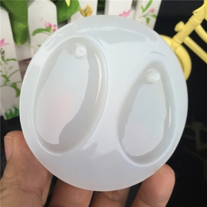 Silicone mold for teardrop shaped crystal resin pendants with hole design for DIY jewelry
