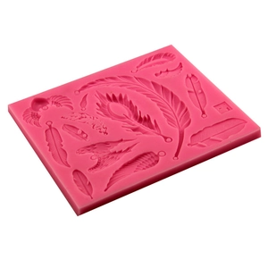 Rosa Silikonform mit detaillierten Feder- und Engelsflügelmustern für DIY-Backdekorationen