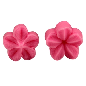 Pink liquid silicone 5-petal plum blossom fondant cake molds with detailed textures