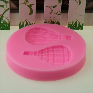 Rosa Silikonform mit zwei Heißluftballon-Formen für Kuchendekoration und DIY-Backen