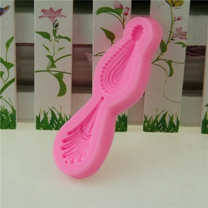 Pink silicone gemstone pendant mold for DIY cake decorating and chocolate crafting