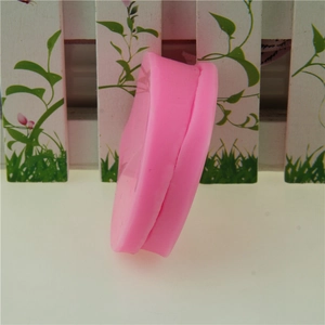 Vista laterale dello stampo in silicone per petali di orchidea con dettagli sullo spessore
