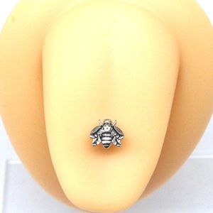 Piercing de langue abeille en acier inoxydable vintage avec texture d'aile détaillée