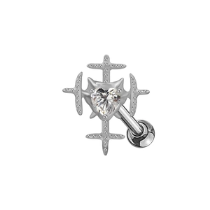 Orecchino a perno a croce con zircone a cuore in stile punk e finitura argento